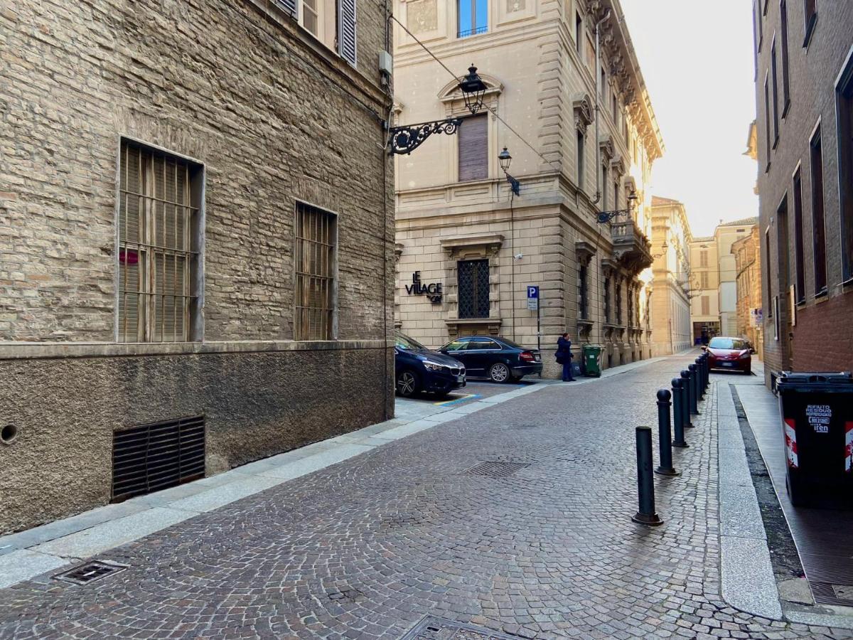 Maison Sarraj Parma Bagian luar foto