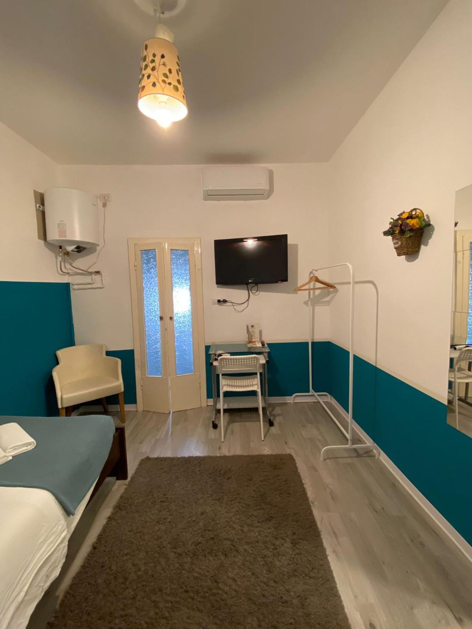 Maison Sarraj Parma Ruang foto